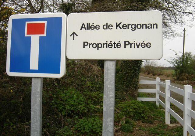 Fichier:KergonanAllée.jpg